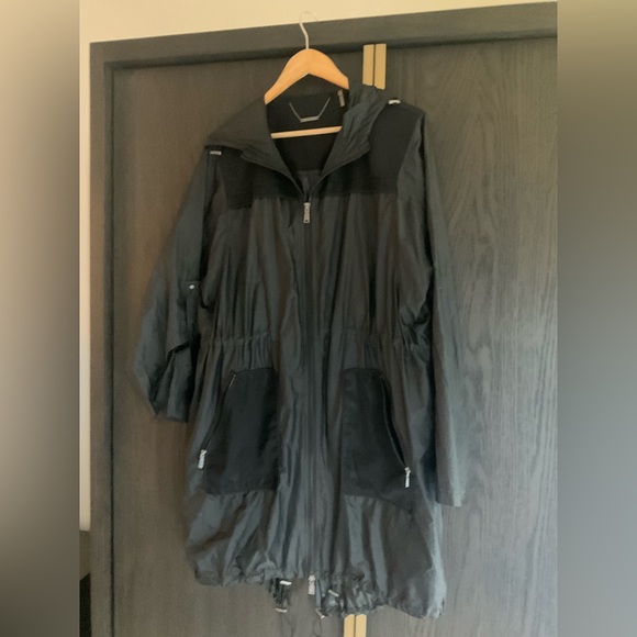 Eli Tahari Lightweight Rain Coat - Picture 2 of 8